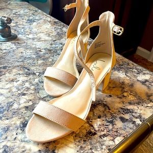 LuLu’s Nude Suede Size 7.5 Short Heel Brand New